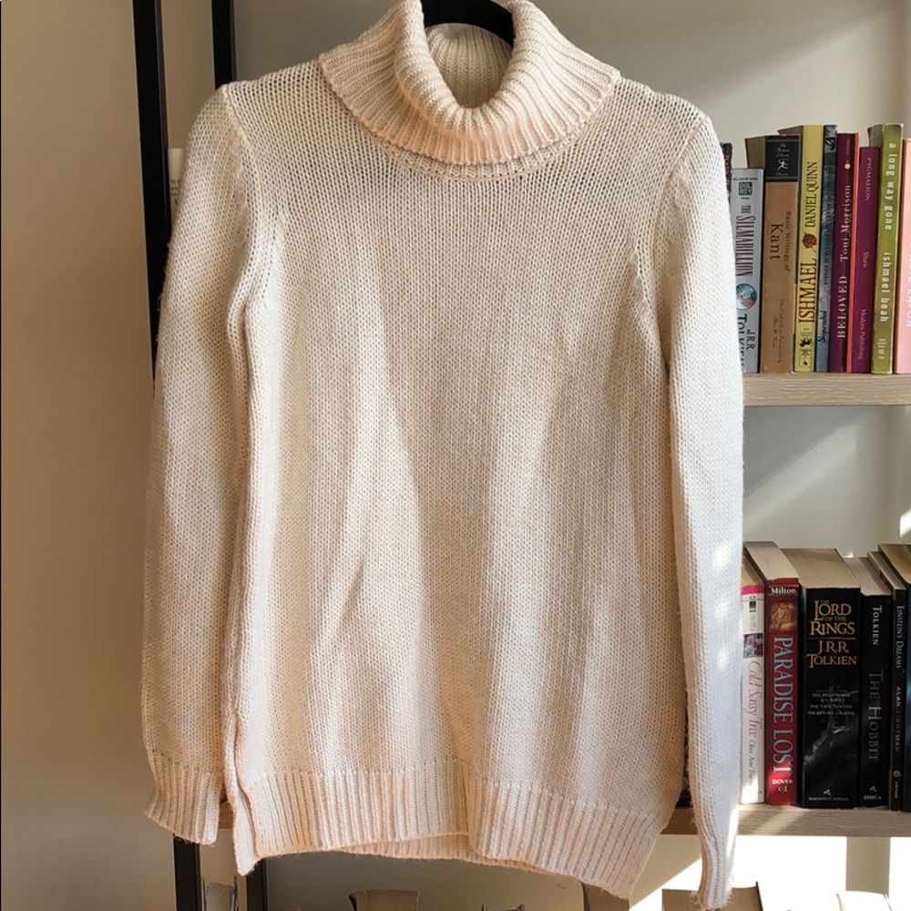 Forever 21 turtleneck sweater